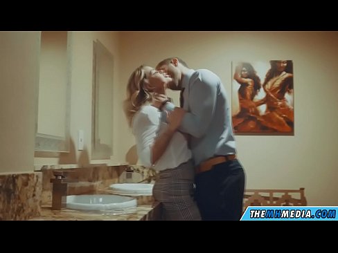 ❤️ Amikor egy bögyös szőke elcsábít egy nyilvános WC-ben ❤ Házi készítésű pornó at hu.verhentai.ru